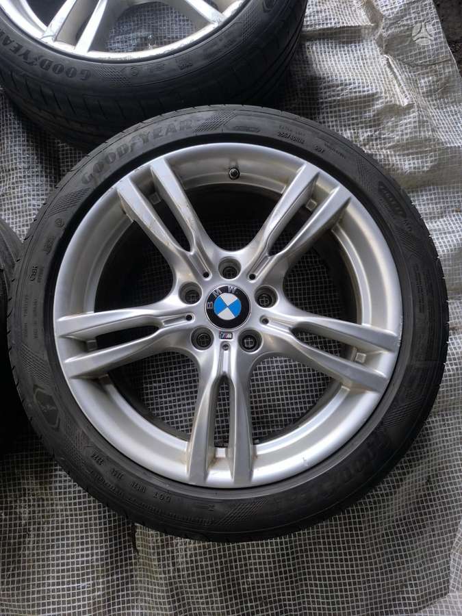 BMW, lengvojo lydinio, R18