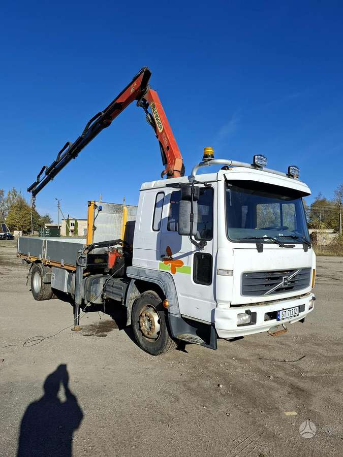 Volvo Fl, su kranu