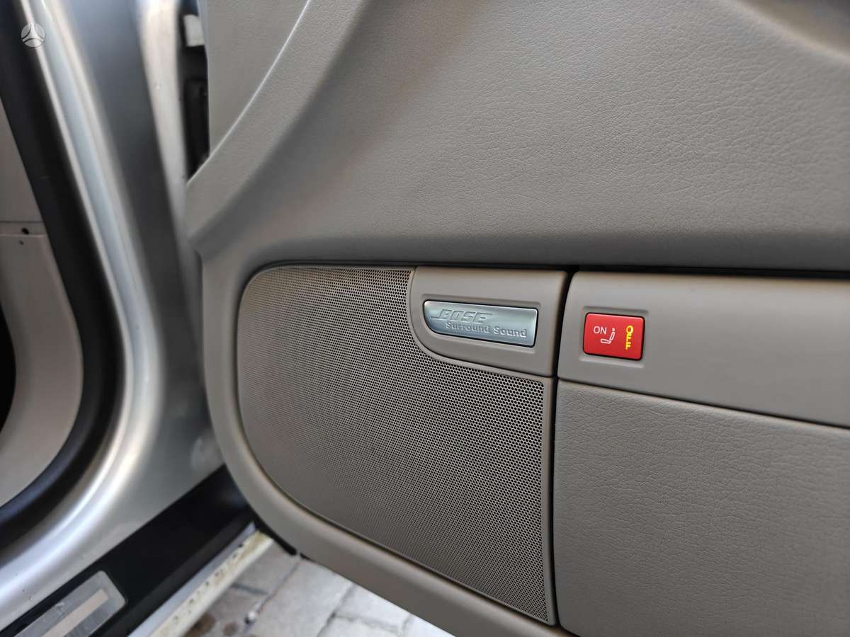 Audi A8, 4.2 l., Седан