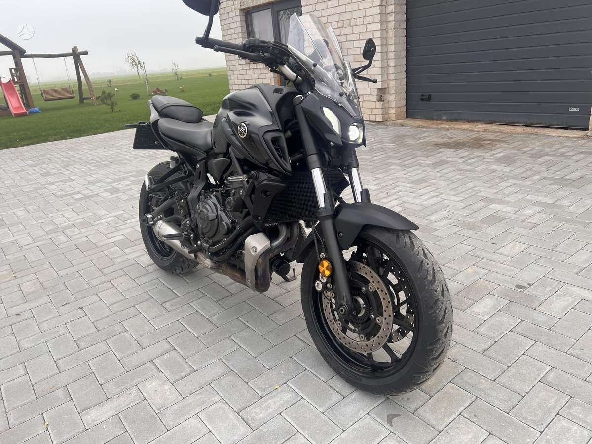Yamaha MT 07 689cc, street / classic