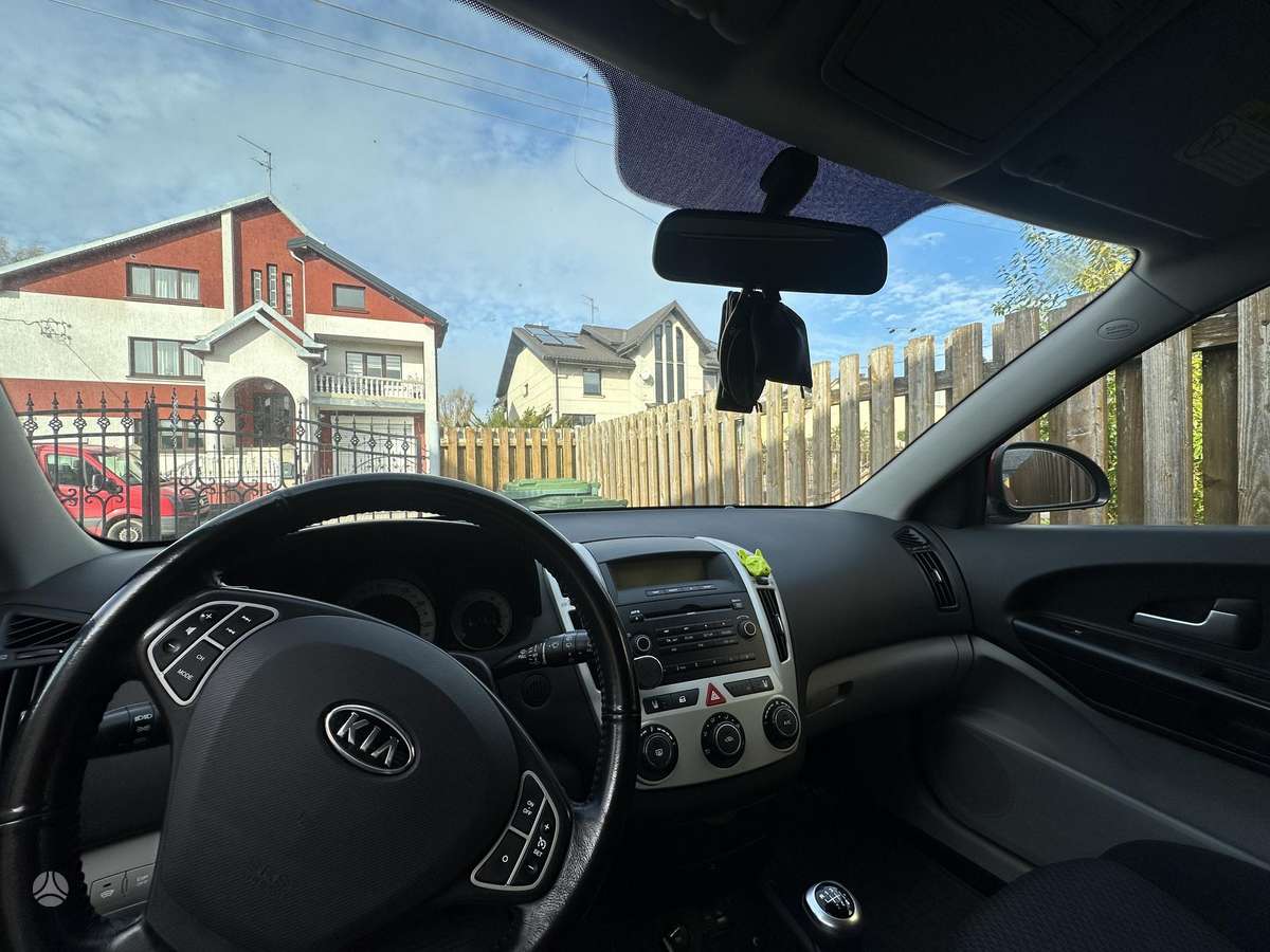 Kia Ceed, 2.0 l., Хэтчбек