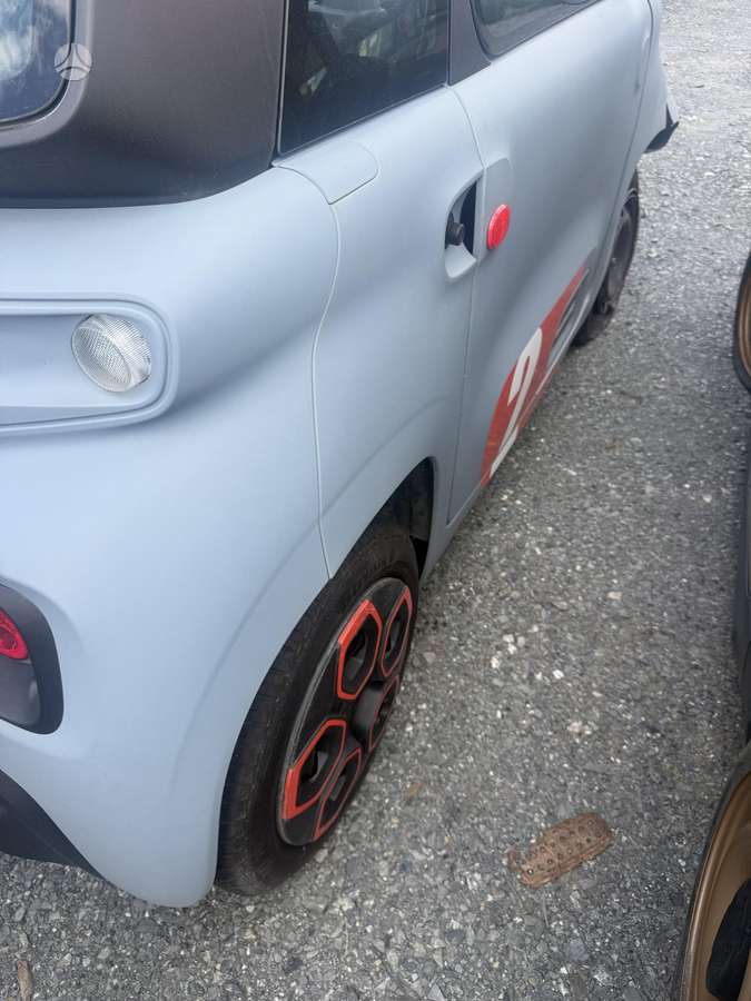 Citroen Ami, Седан