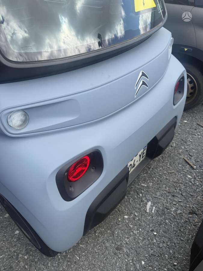 Citroen Ami, Седан