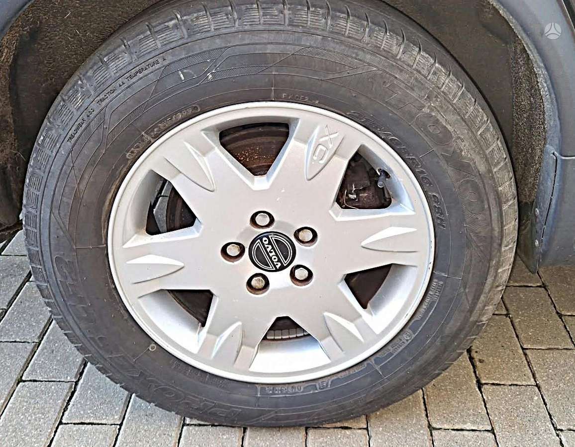 Volvo XC70, 2.4 l., wagon