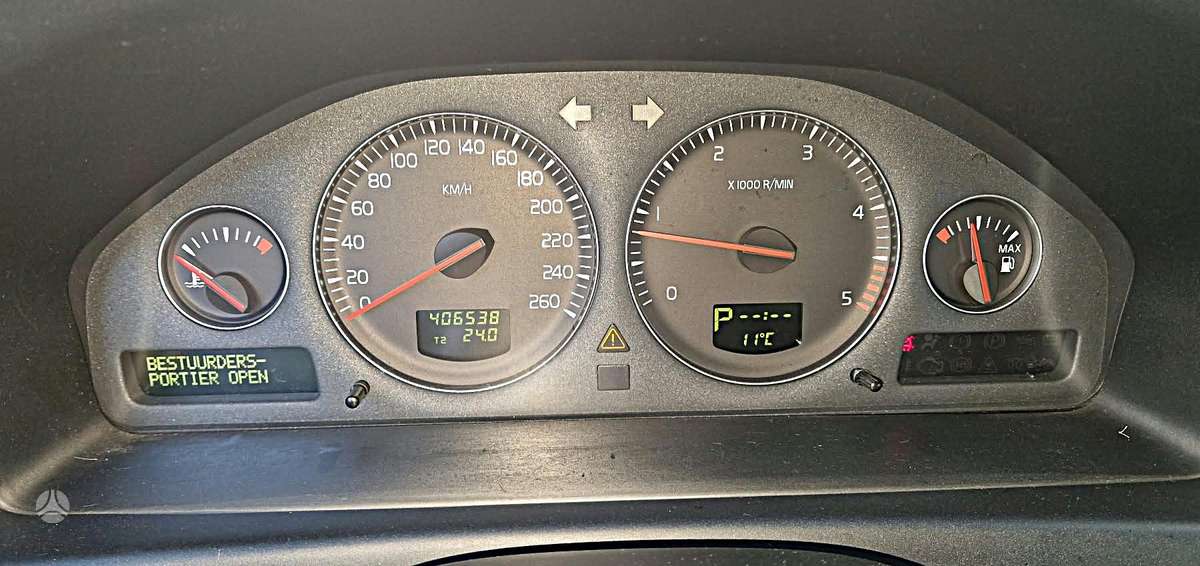 Volvo XC70, 2.4 l., wagon