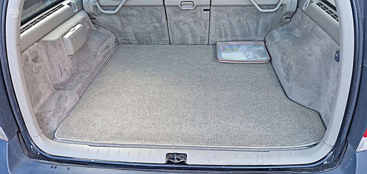 Volvo XC70, 2.4 l., wagon