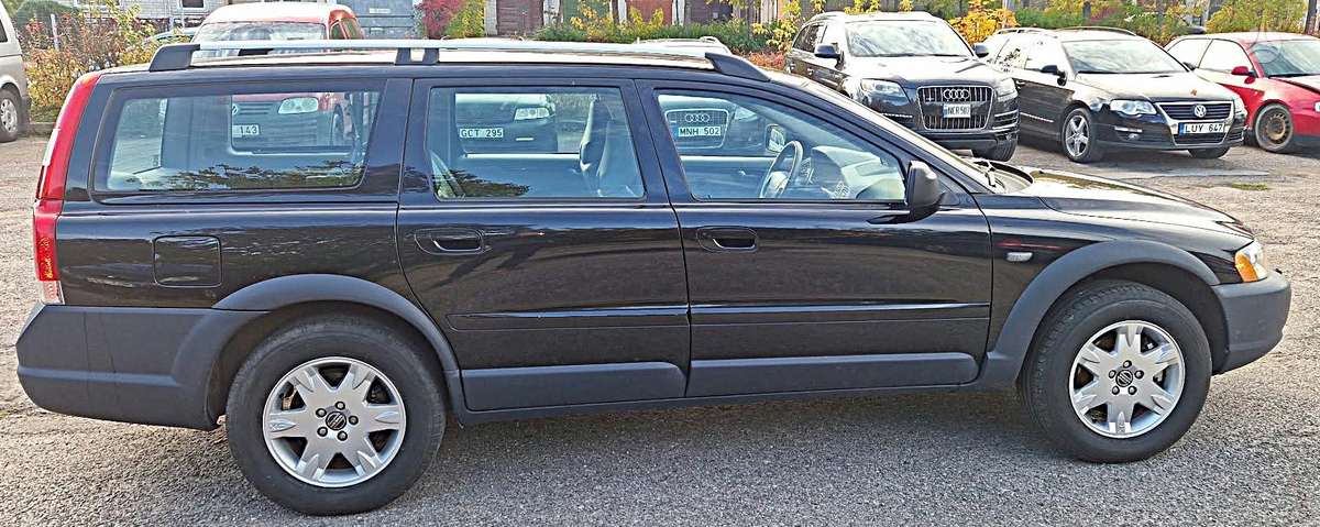 Volvo XC70, 2.4 l., wagon