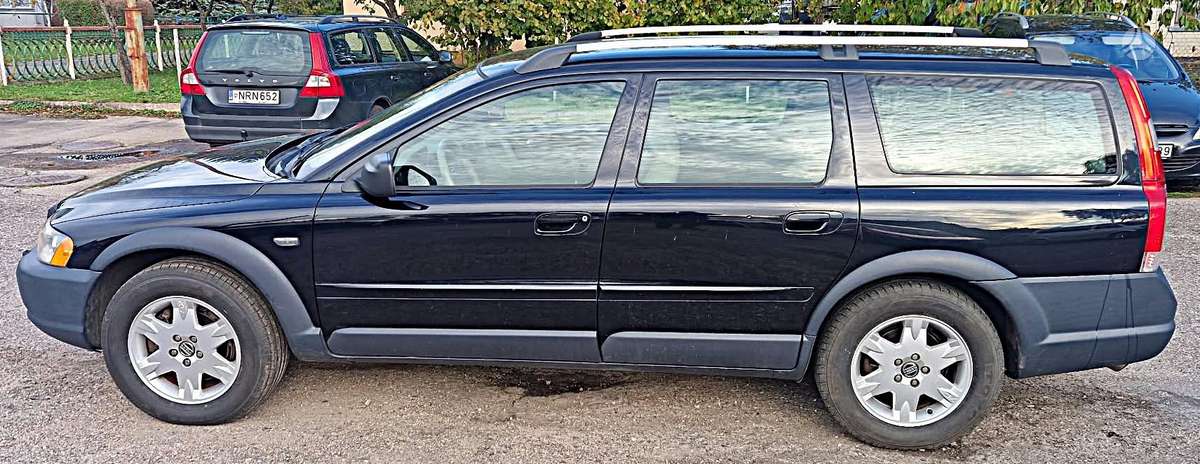 Volvo XC70, 2.4 l., wagon