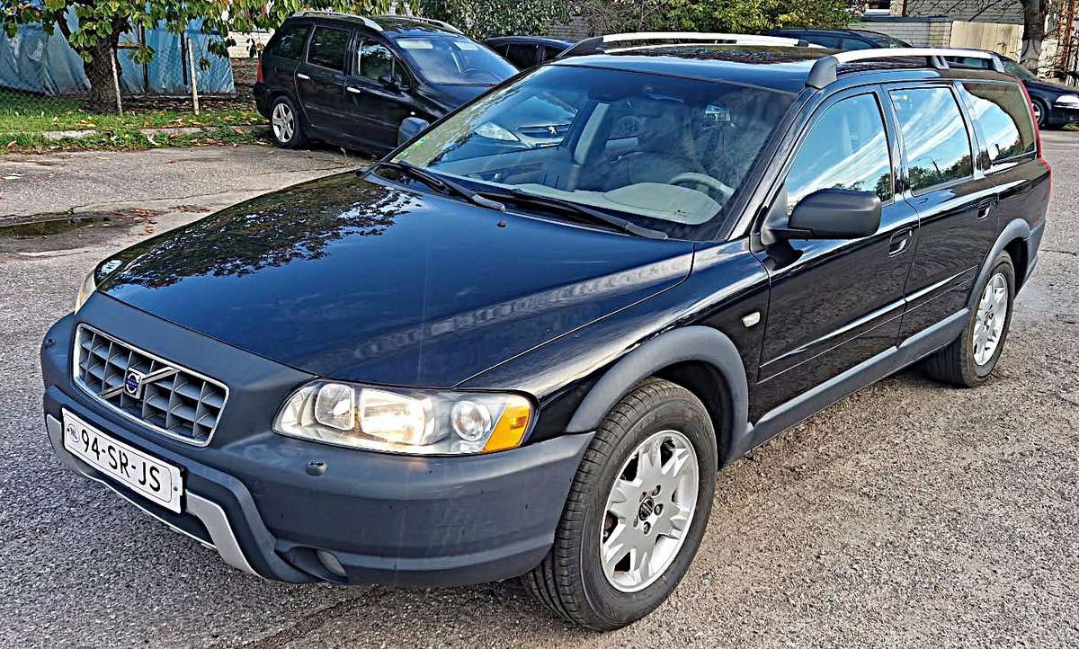 Volvo XC70, 2.4 l., wagon