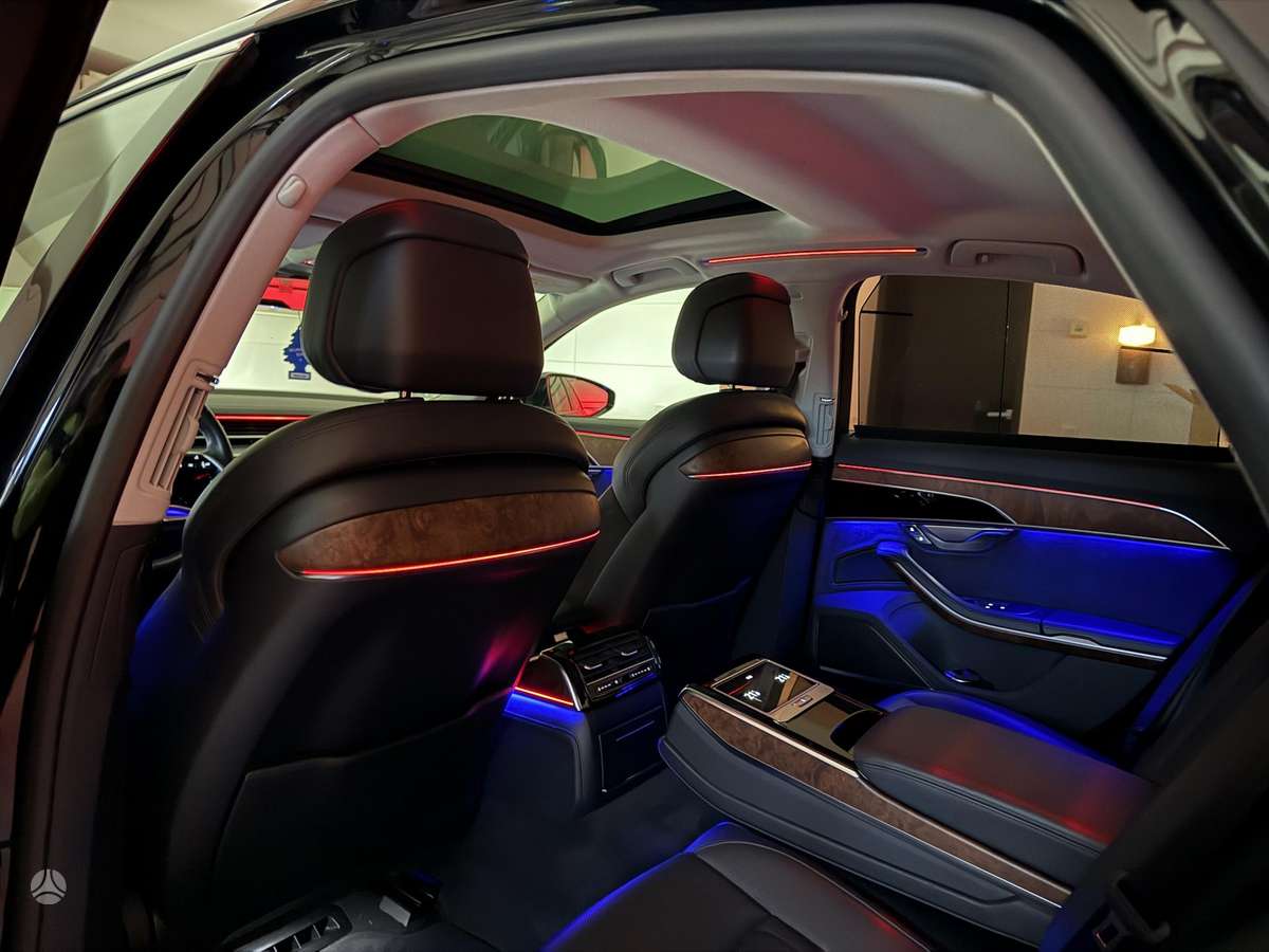 Audi A8, 3.0 l., Седан