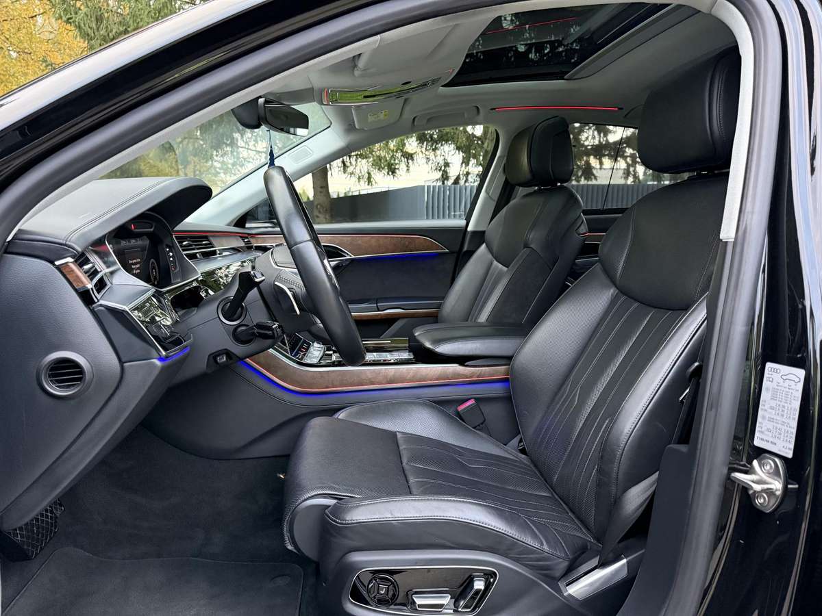 Audi A8, 3.0 l., Седан