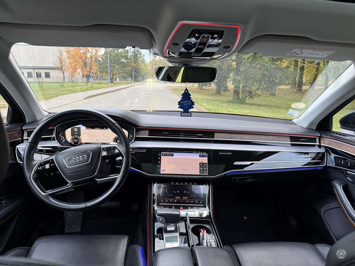Audi A8, 3.0 l., Седан