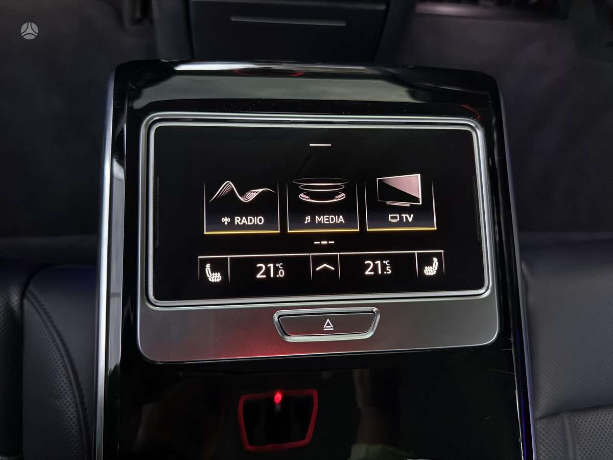 Audi A8, 3.0 l., Седан