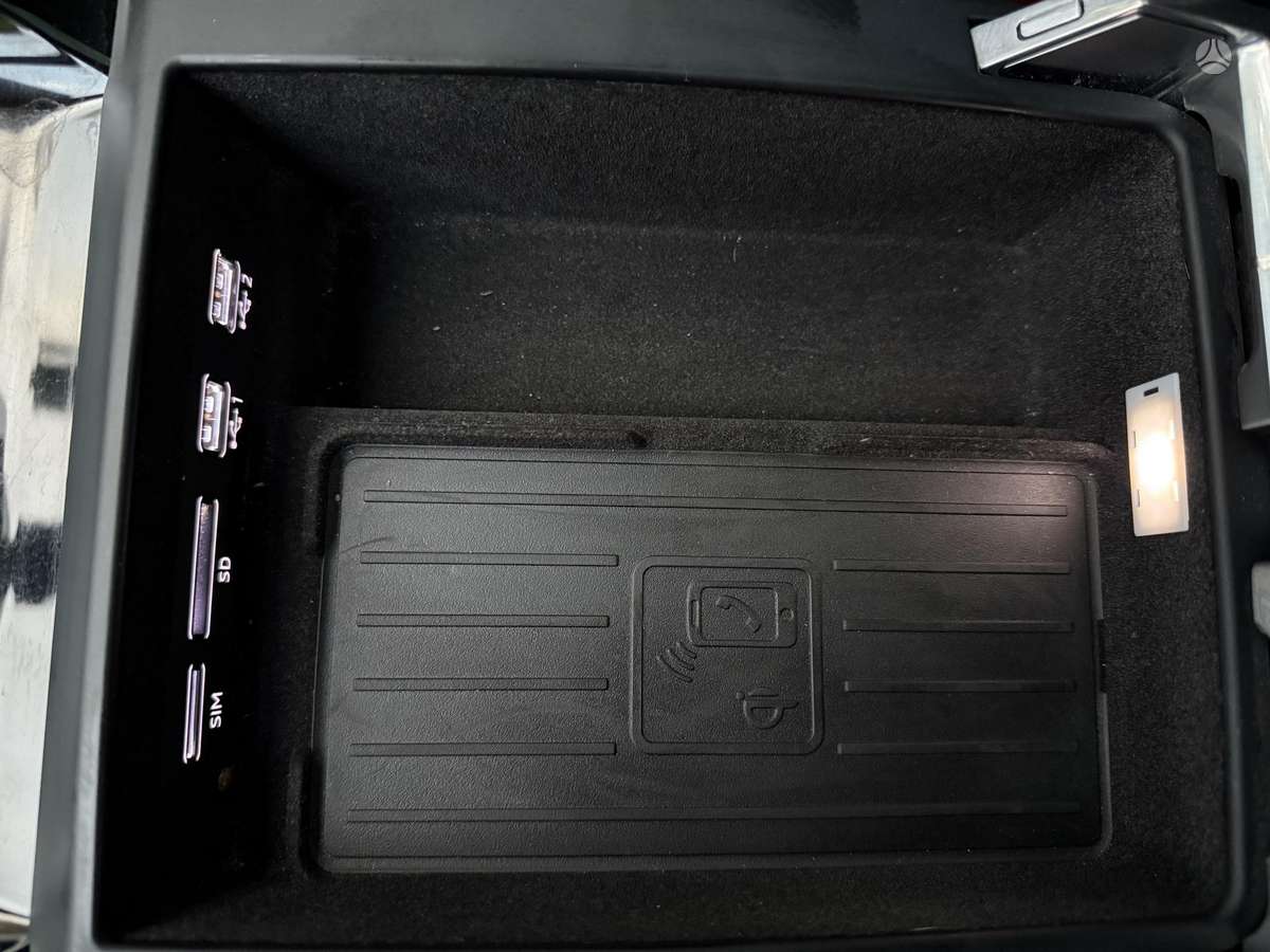 Audi A8, 3.0 l., Седан