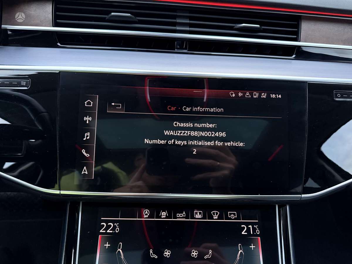 Audi A8, 3.0 l., Седан