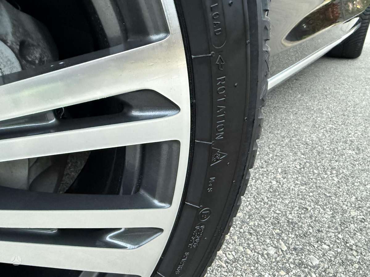 Audi A8, 3.0 l., Седан