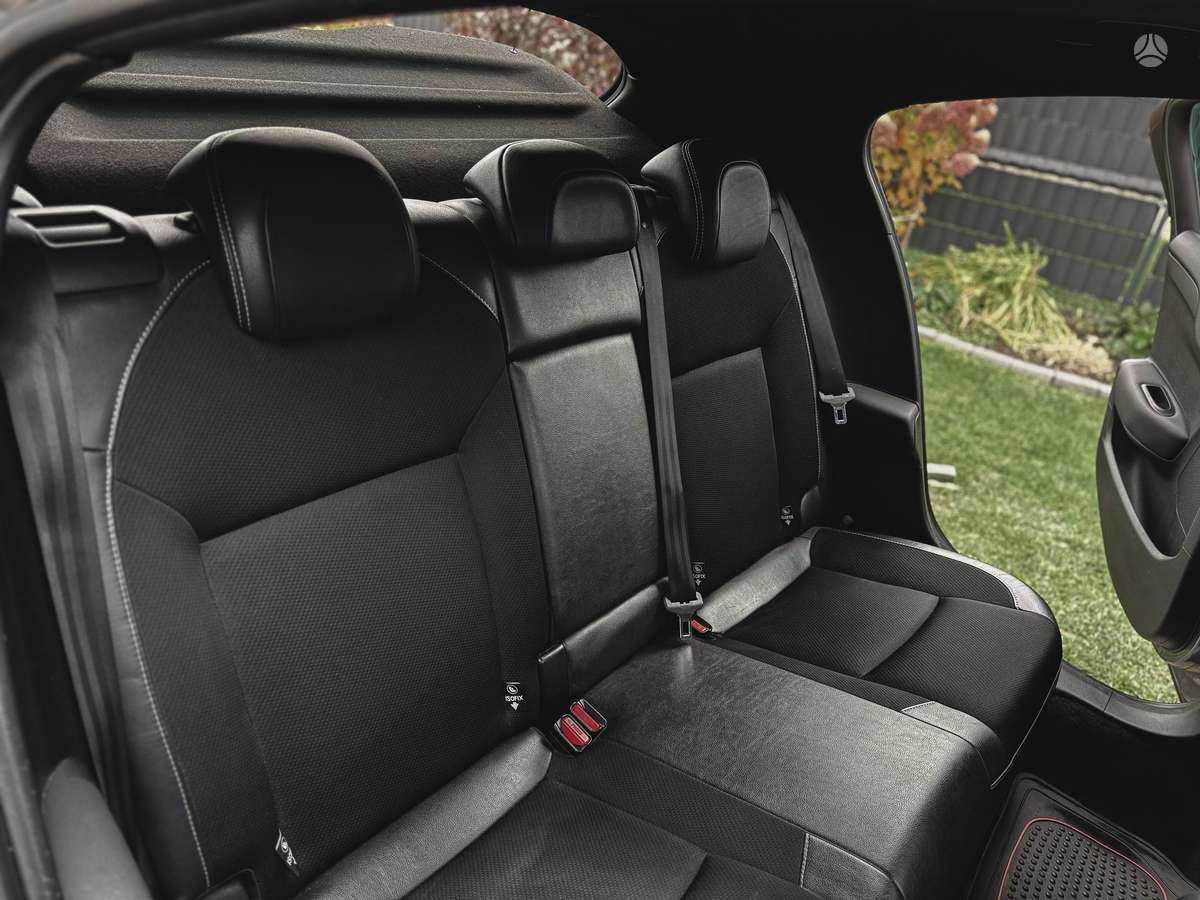 Citroen DS4, 1.6 l., hatchback