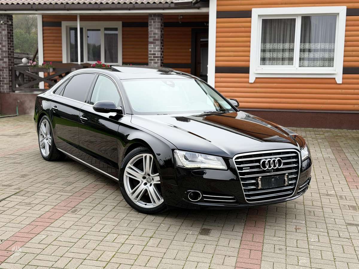 Audi A8, 4.2 l., Седан