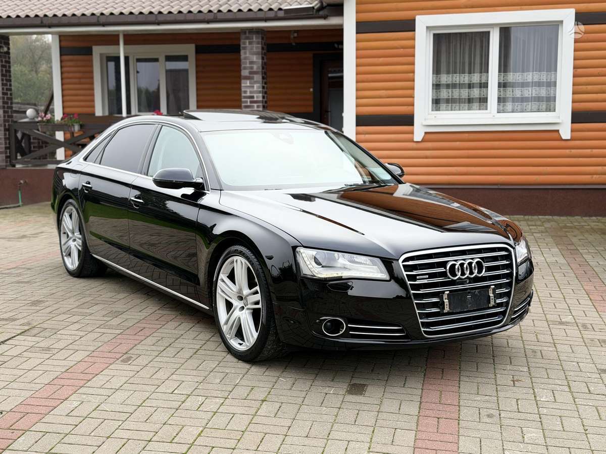 Audi A8, 4.2 l., Седан
