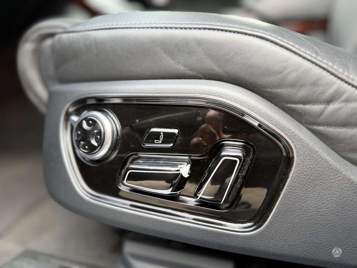 Audi A8, 4.2 l., Седан
