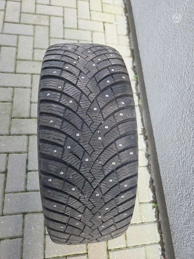 Pirelli ICE ZERO 2, зимние 235/45 R18