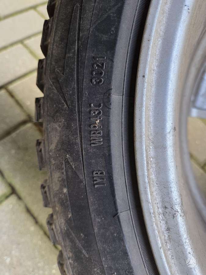 Pirelli ICE ZERO 2, зимние 235/45 R18