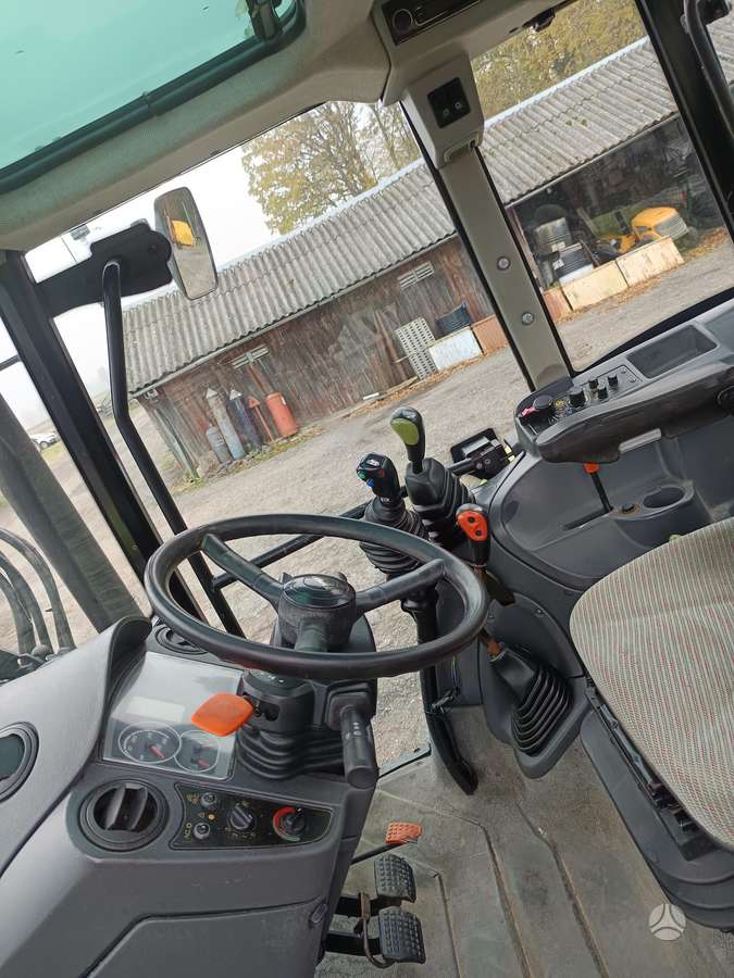 Claas Axos 340, tractors