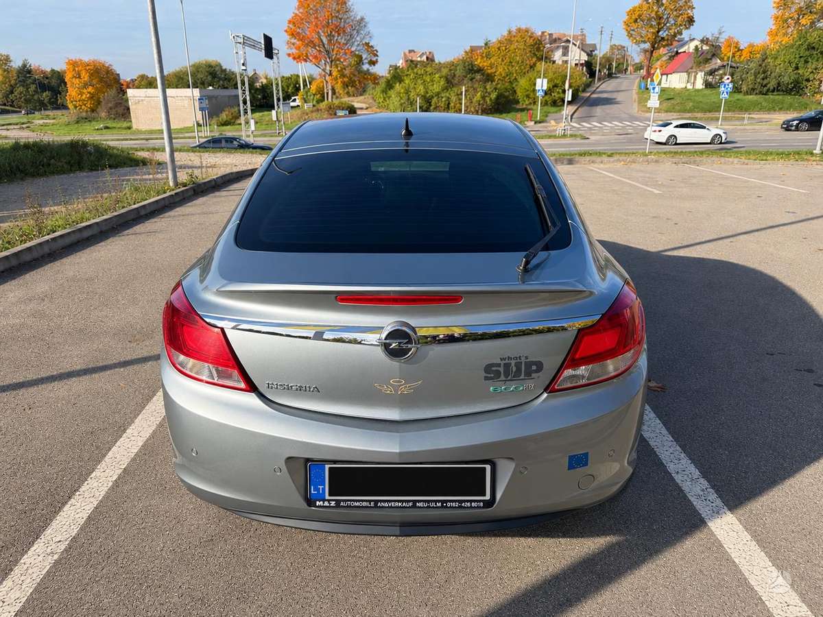 Opel Insignia, 2.0 l., hatchback