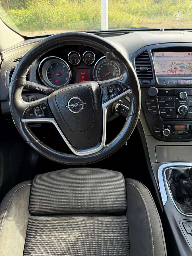 Opel Insignia, 2.0 l., hatchback
