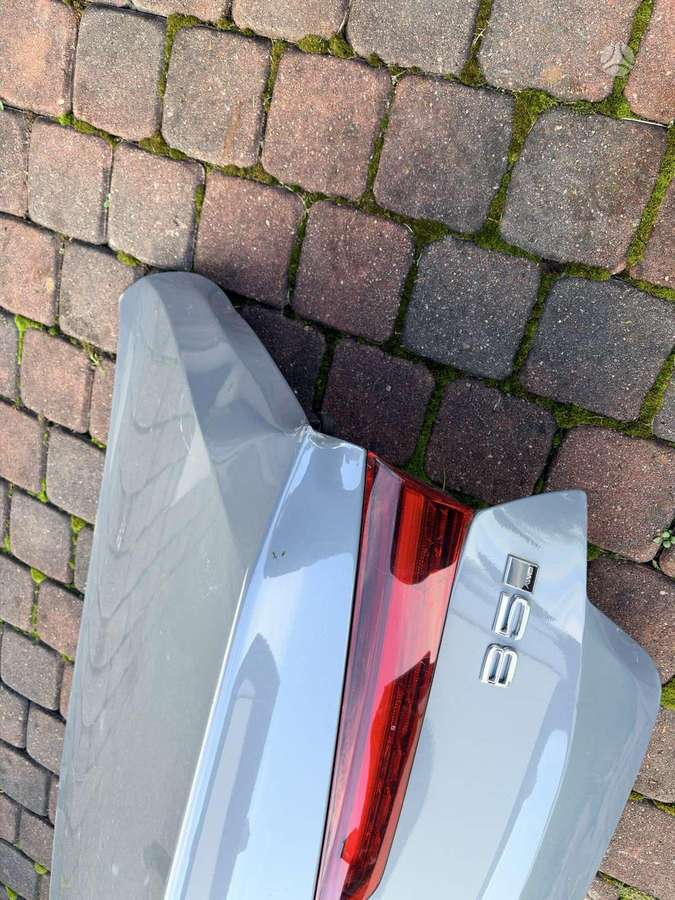 Volvo S60 Kairė usa full led 550e kairė europa mid led klijuota 200e de