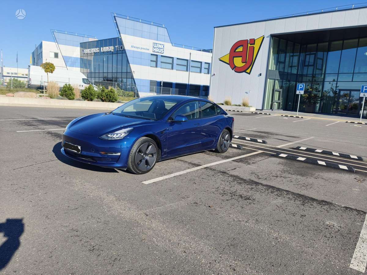 Tesla Model 3, Хэтчбек
