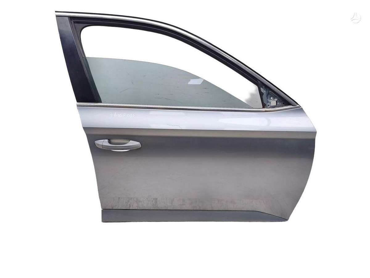 Skoda Superb doors