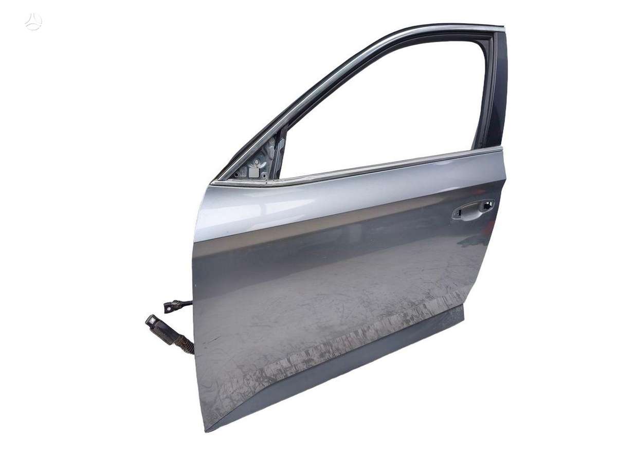Skoda Superb doors