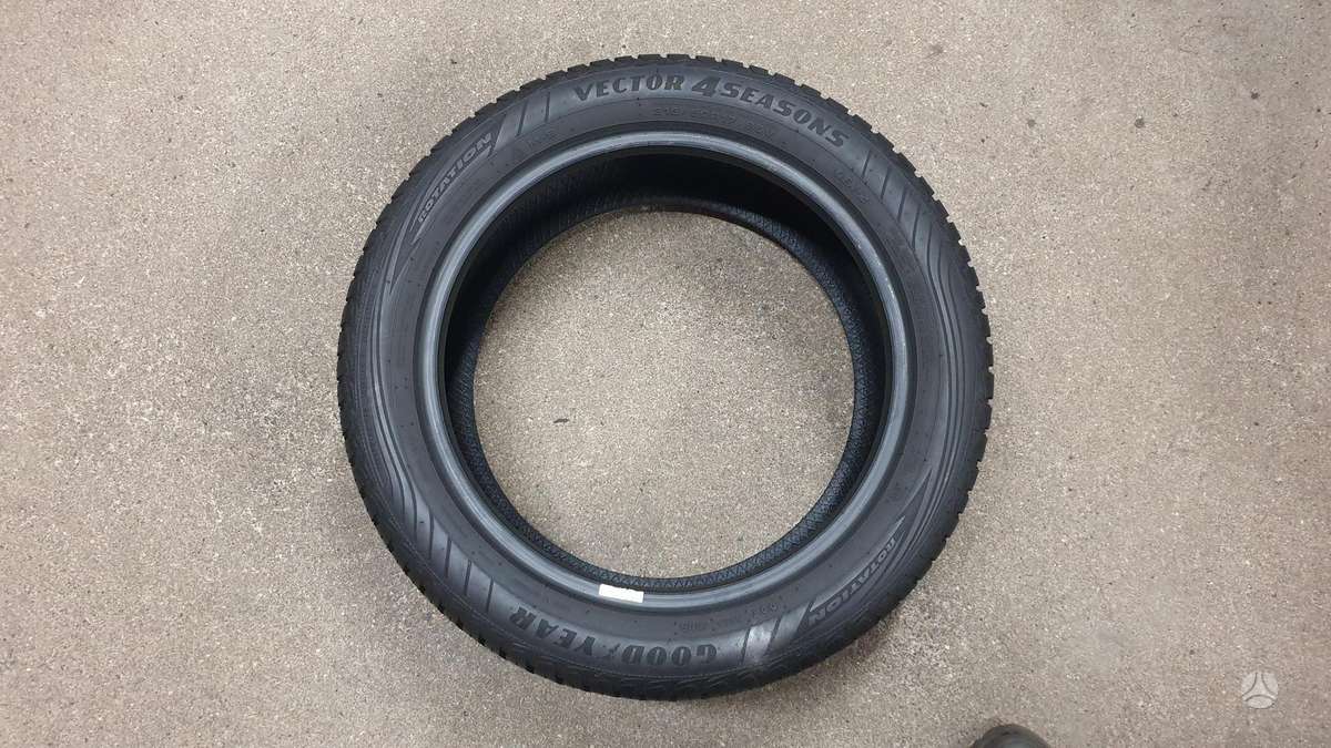 Goodyear Vector 4 Seasons, летние 215/50 R17