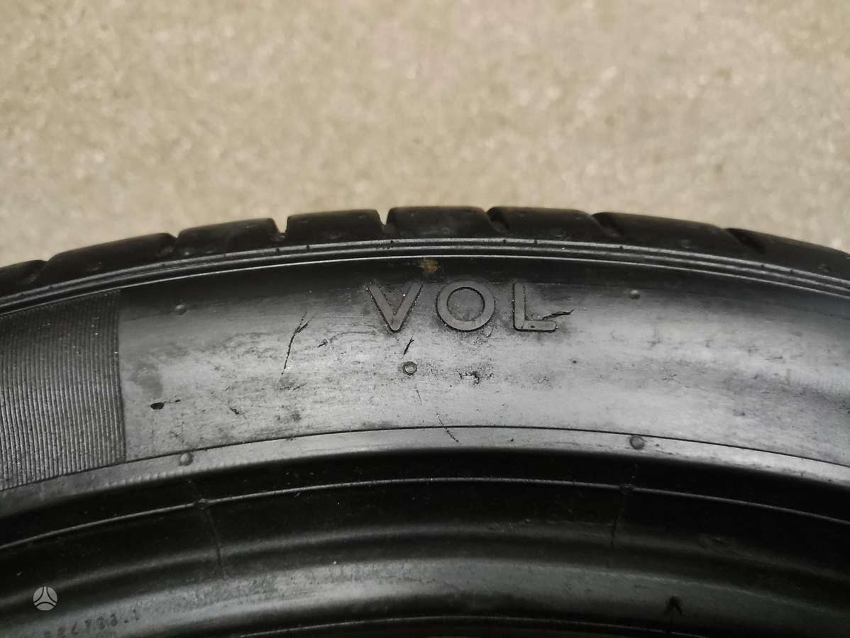 Pirelli PZero TM, summer 255/40 R20