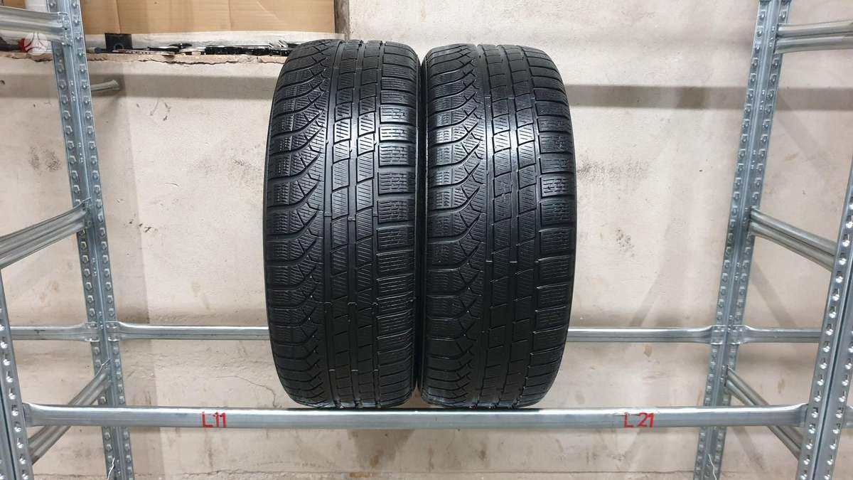 Pirelli PZero Winter, žieminės 235/50 R19
