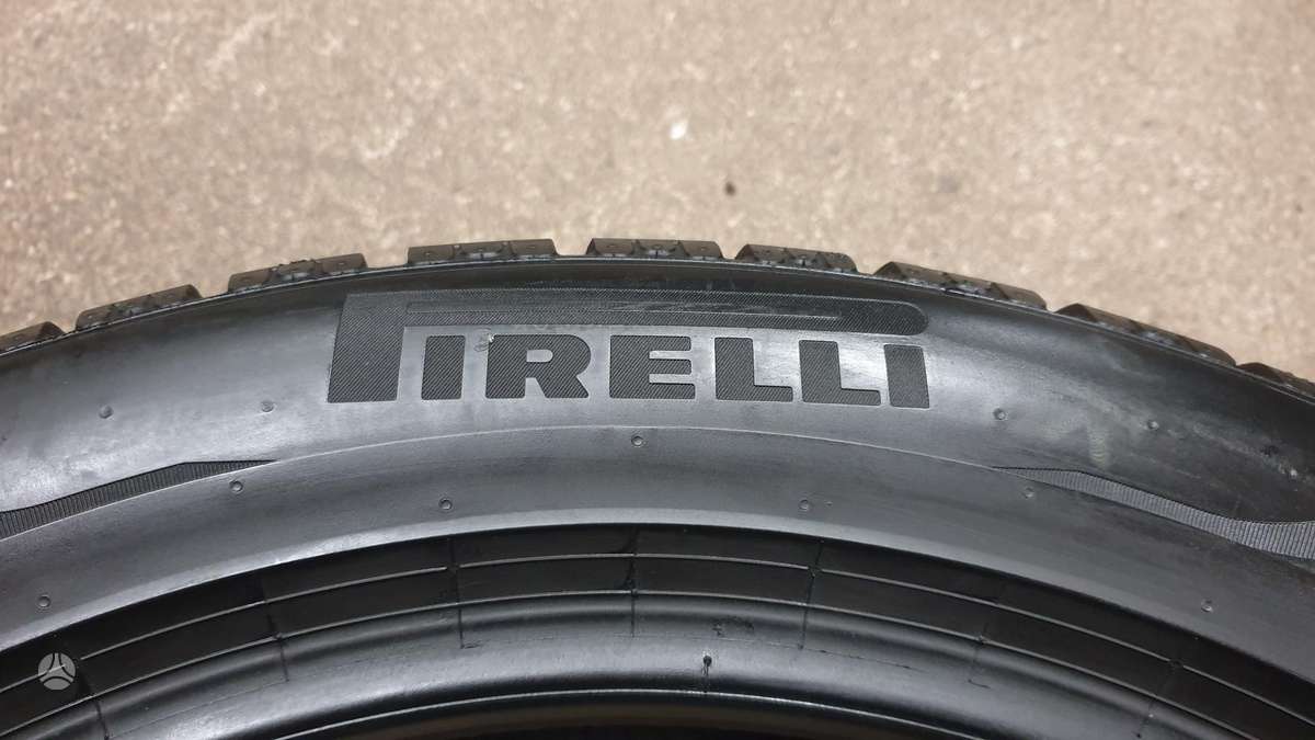 Pirelli PZero Winter, winter 235/50 R19