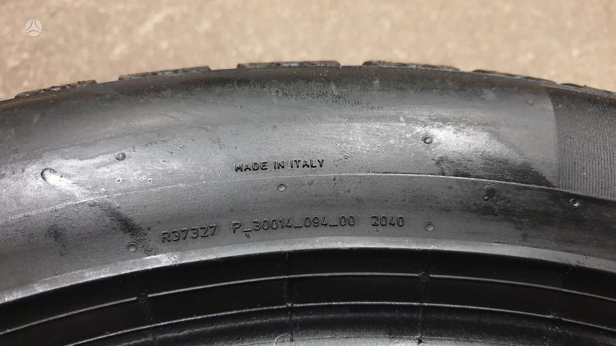 Pirelli PZero Winter, winter 235/50 R19