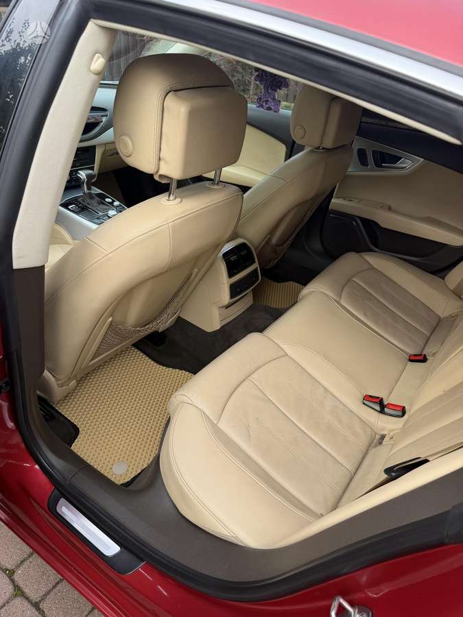 Audi A7, 3.0 l., hatchback