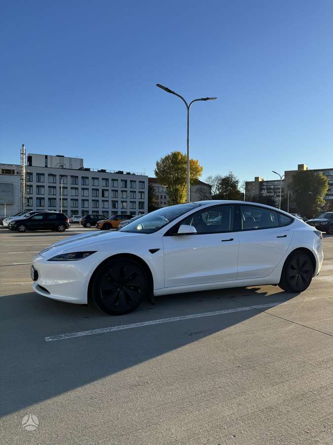 Tesla Model 3, 82 кВт·ч, Седан