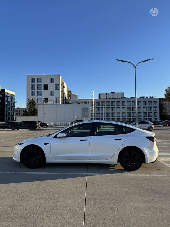 Tesla Model 3, 82 кВт·ч, Седан