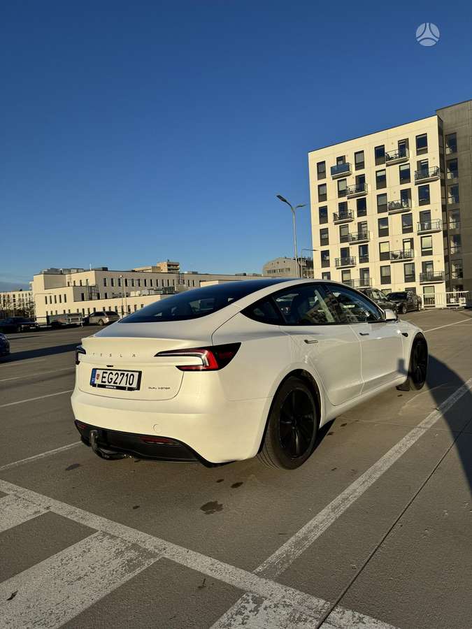 Tesla Model 3, 82 кВт·ч, Седан
