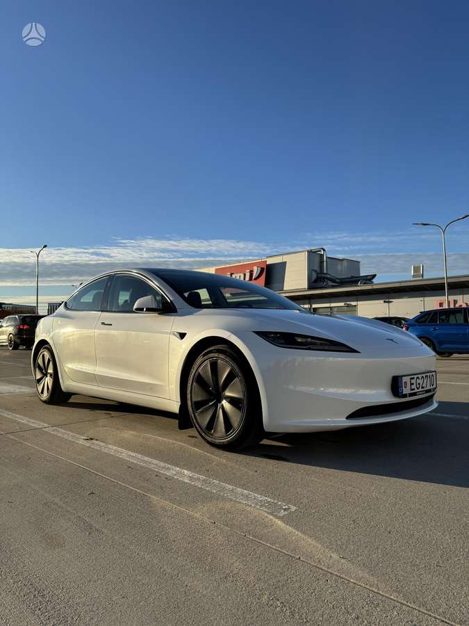 Tesla Model 3, 82 кВт·ч, Седан