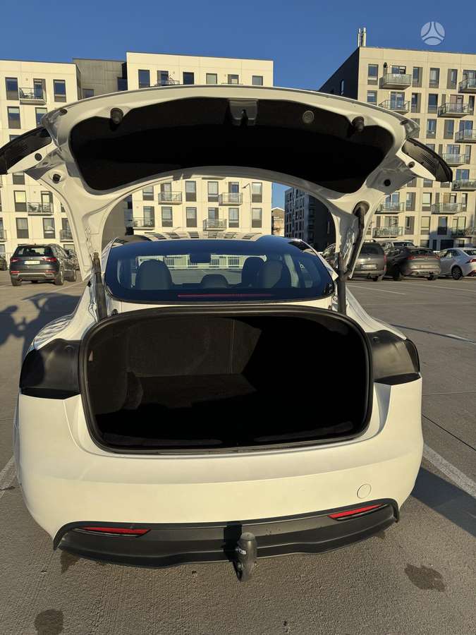 Tesla Model 3, 82 кВт·ч, Седан