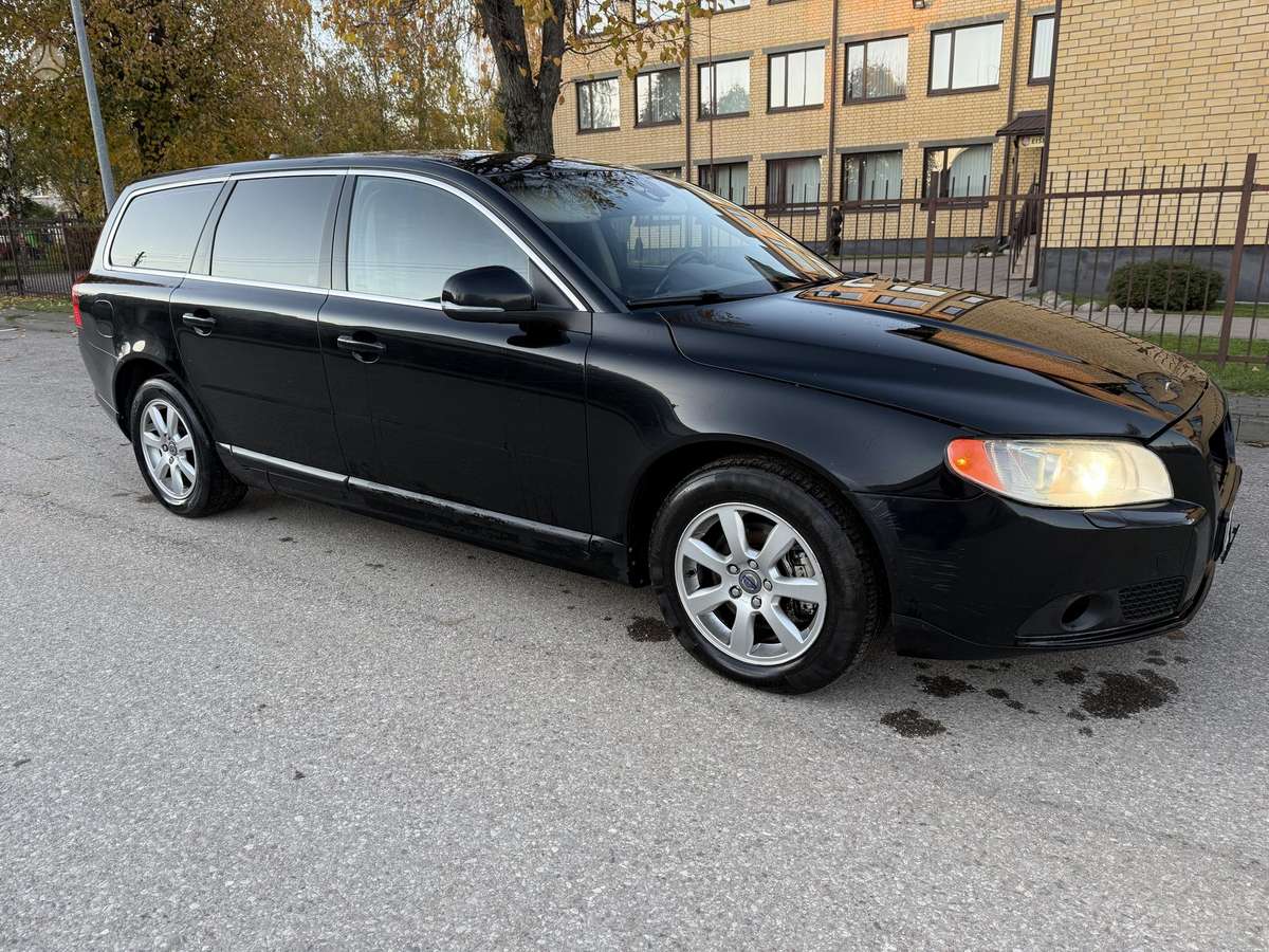 Volvo V70, 2.0 l., Универсал