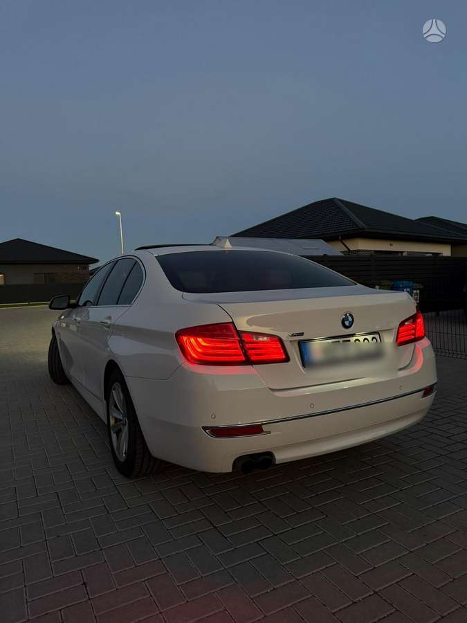 BMW 528, 2.0 l., Седан
