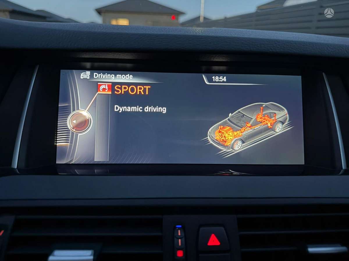 BMW 528, 2.0 l., Седан