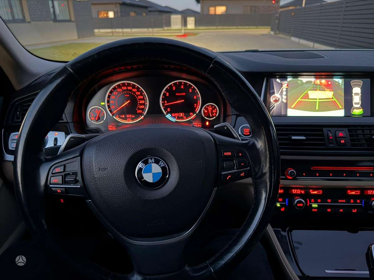 BMW 528, 2.0 l., Седан