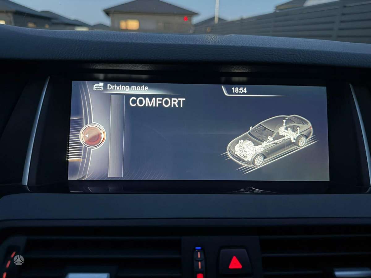 BMW 528, 2.0 l., Седан