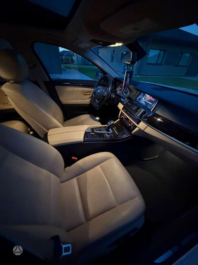 BMW 528, 2.0 l., Седан